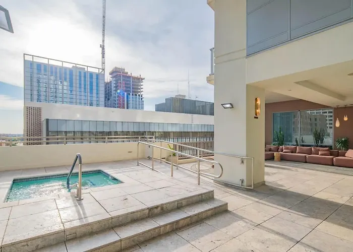 Apartamento Luxury 28th Floor High Rise, Gym, Parking, Pool, Golf
