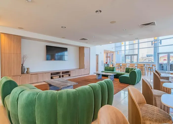 Apartamento Luxury 28th Floor High Rise, Gym, Parking, Pool, Golf